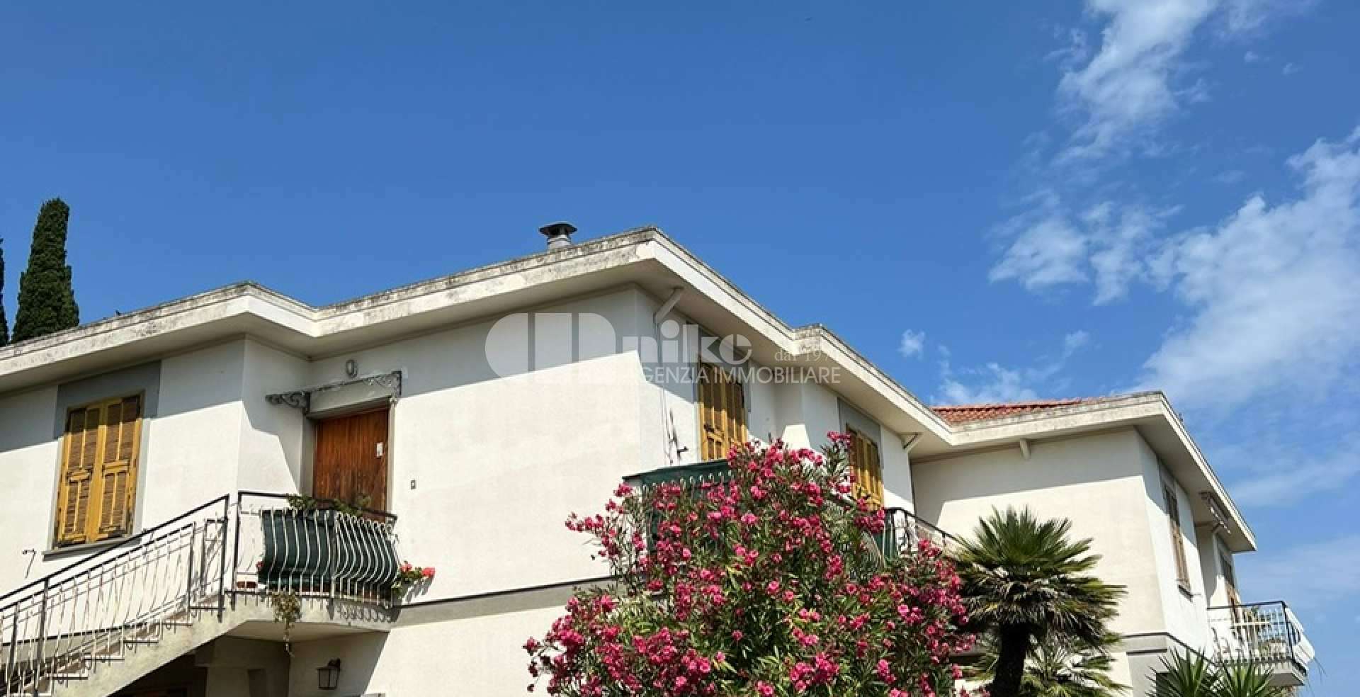 Trilocale con giardino