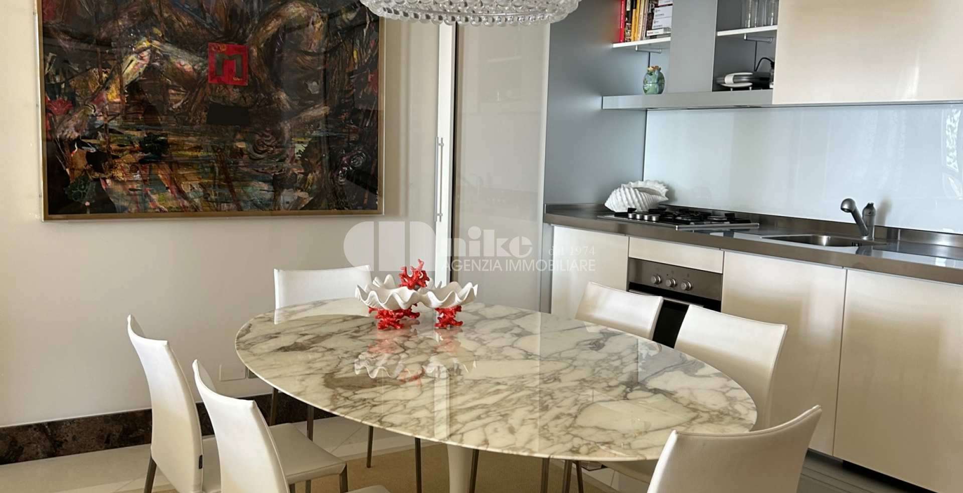 Appartamento vista mare in contesto signorile 
