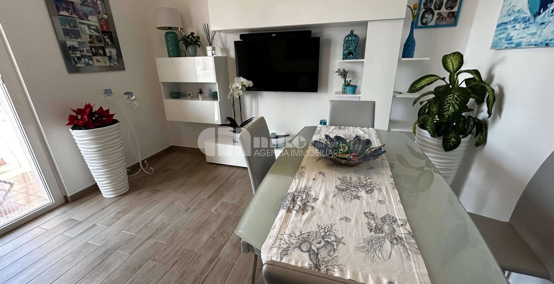 BILOCALE IMMERSO NEL VERDE