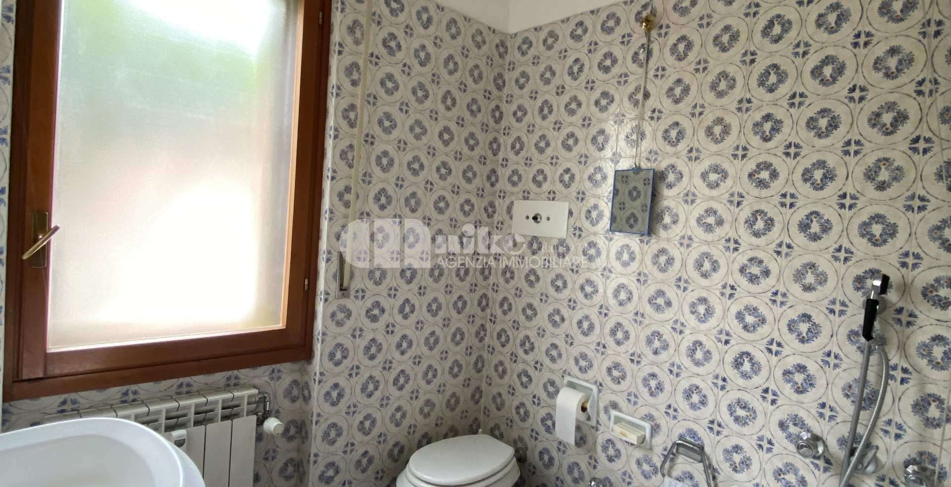 Bordighera, bilocale ultimo piano