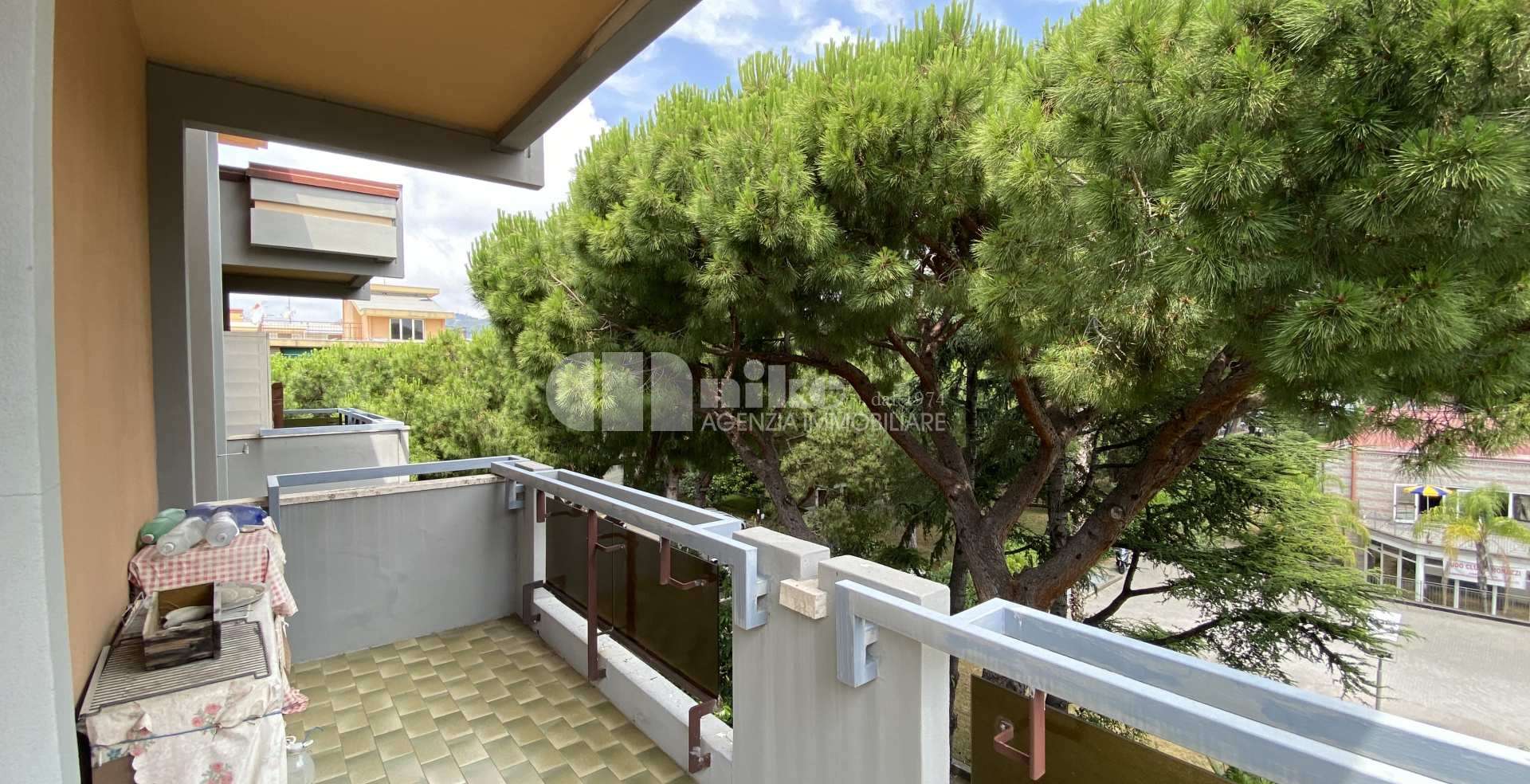 Bordighera, bilocale ultimo piano
