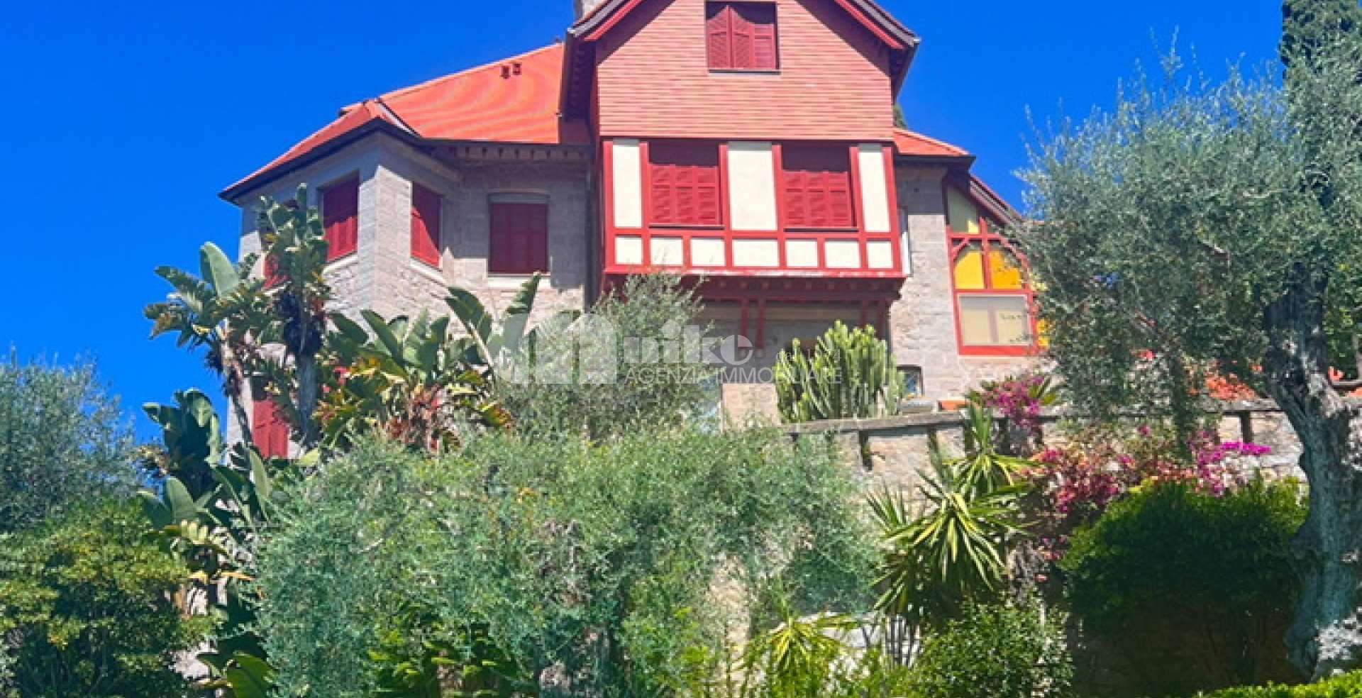 Trilocale in casa d'epoca 