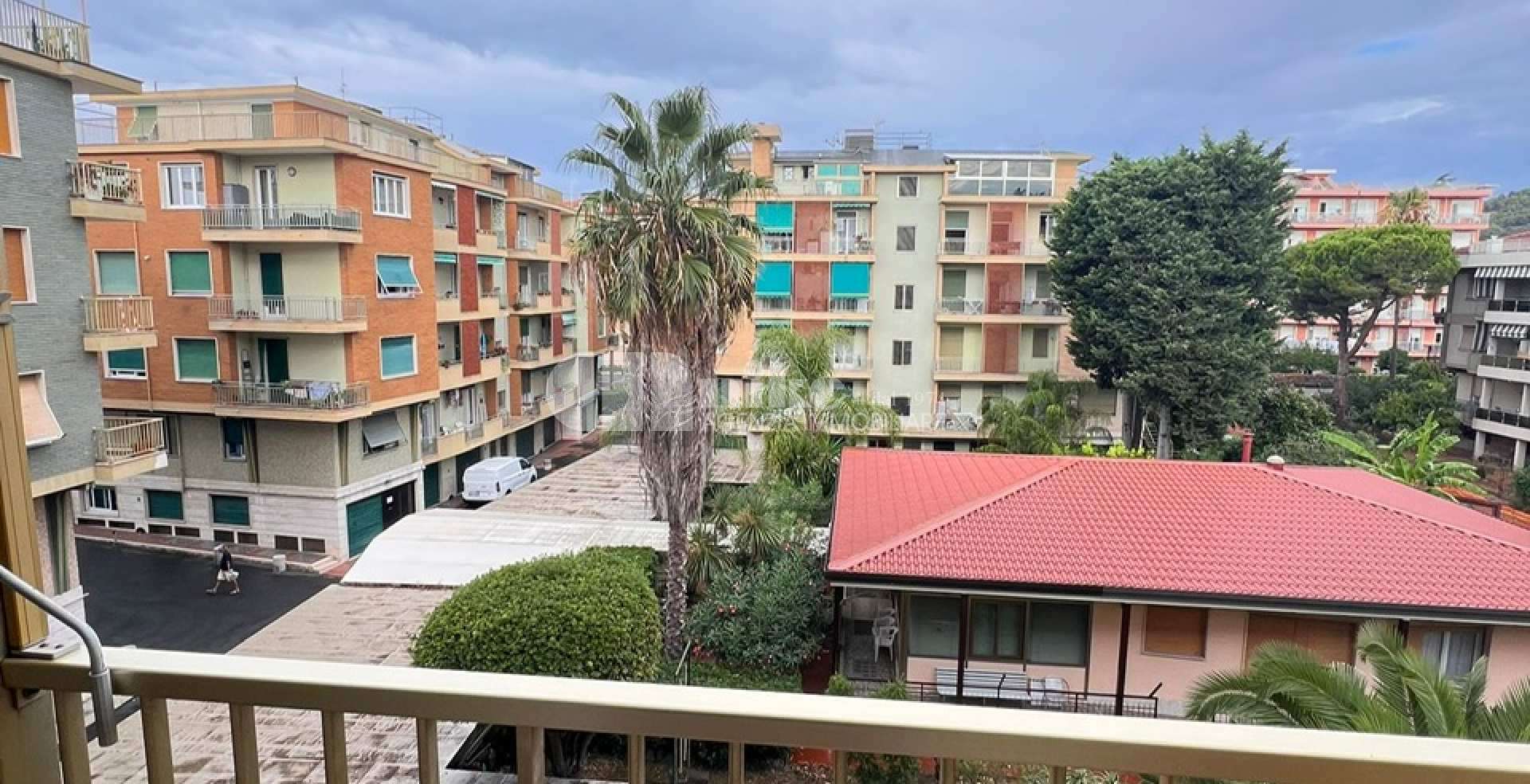 Trilocale in zona residenziale 