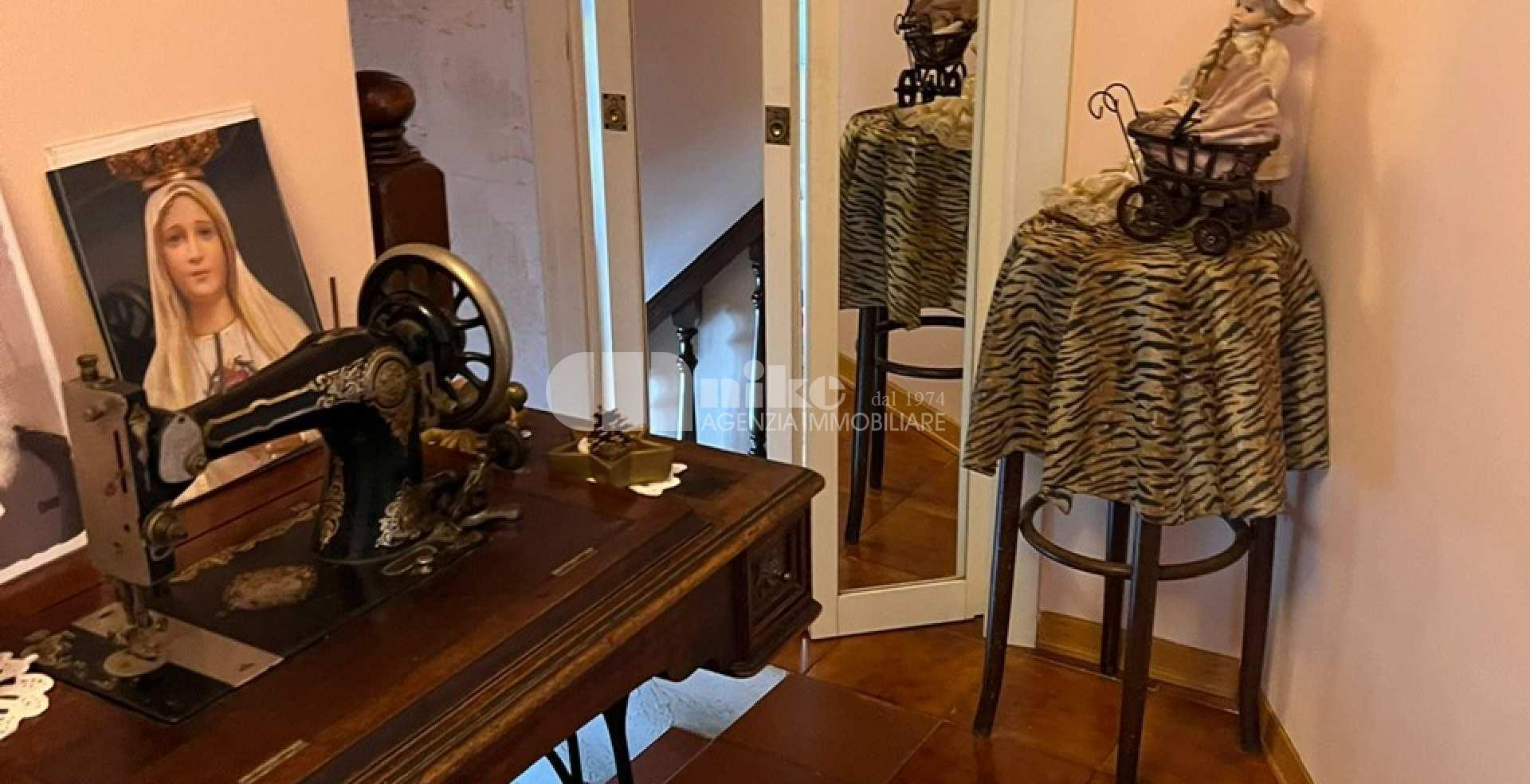 Appartamento collinare, terrazza vista mare e piscina condominiale