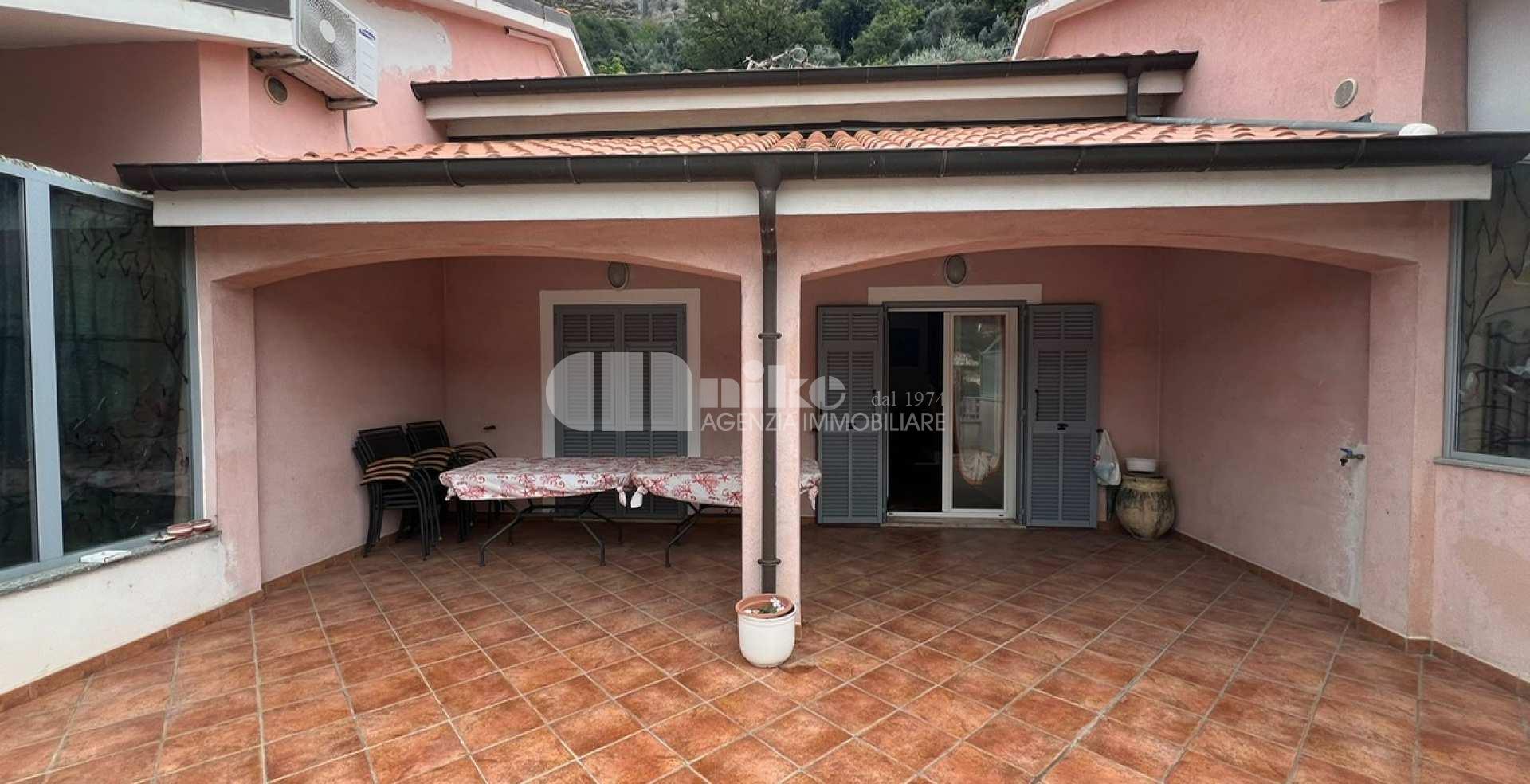 Casa con terrazza