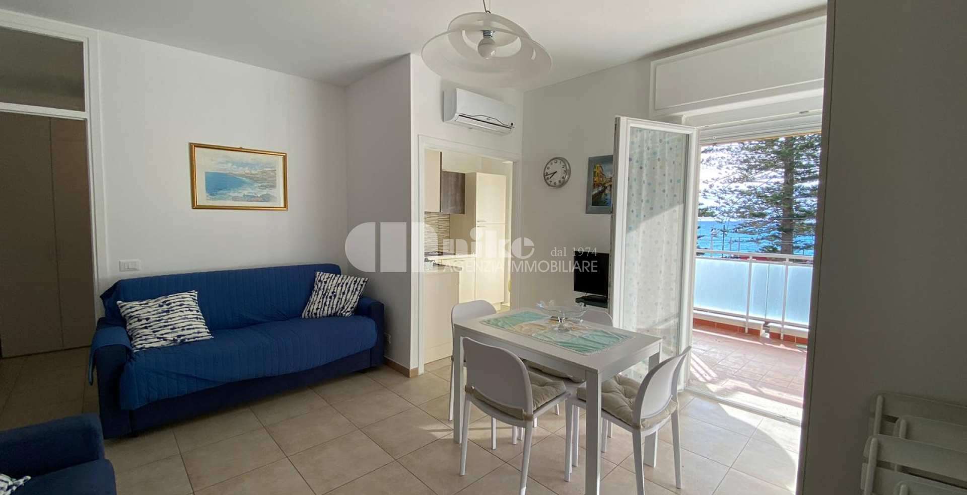 Monolocale fronte mare