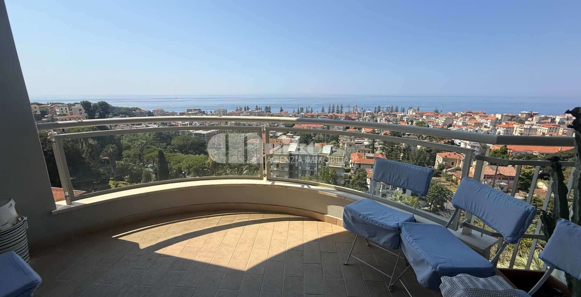 Appartamento con terrazza vista mare