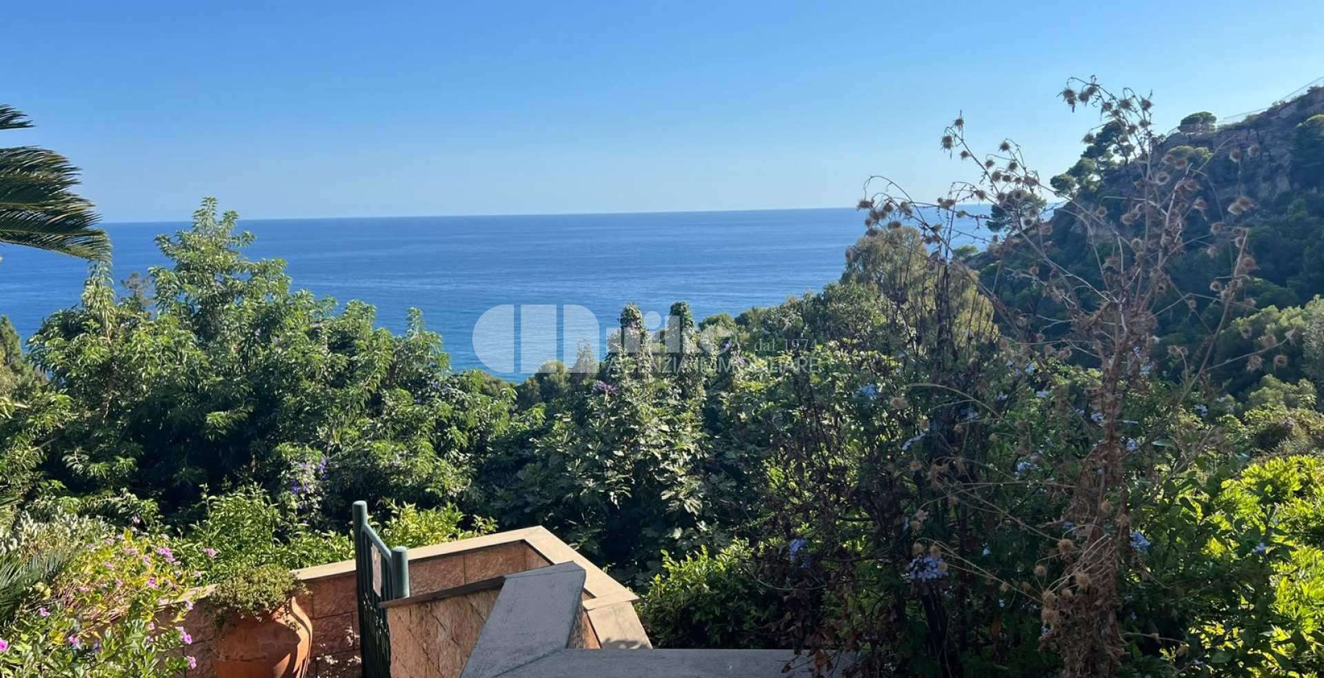 Appartamento affacciato sul mare 