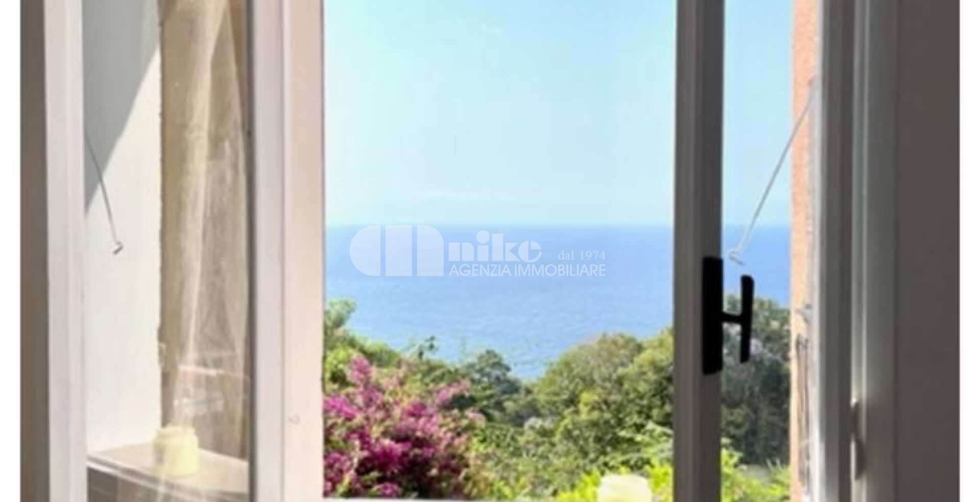 Appartamento affacciato sul mare 
