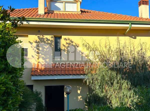 APPARTAMENTO CON TERRAZZA