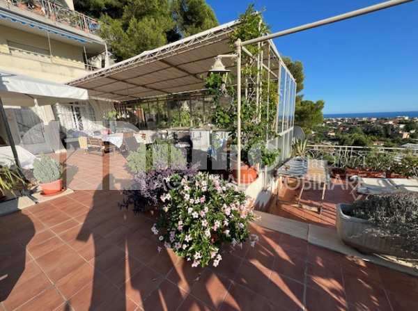 Appartamento con ingresso indipendente in piccolo condominio