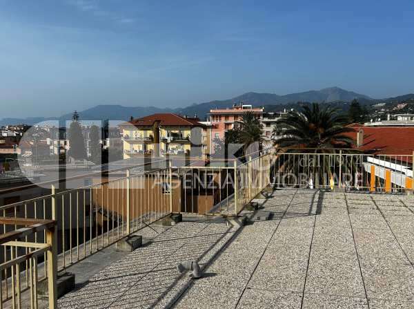 Terrazza e locale di sgomebero 