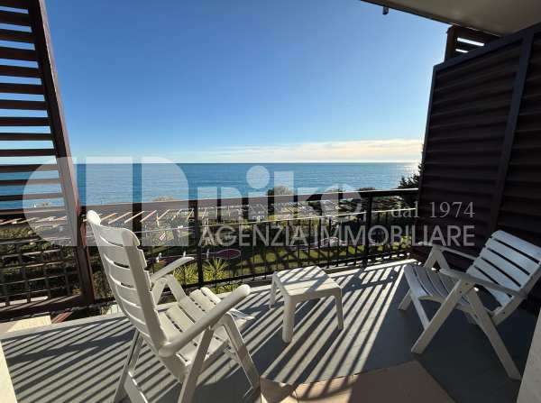 Appartamento con vista mare