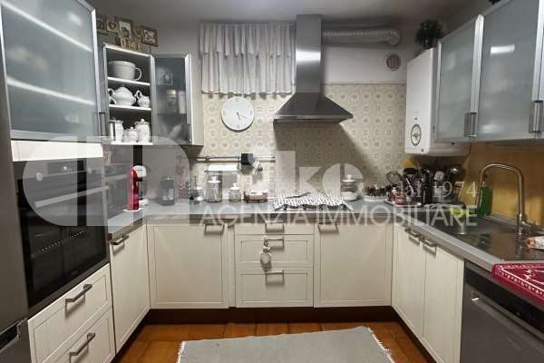 appartamento con ingresso indipendente in  piccolo condominio thumbnail
