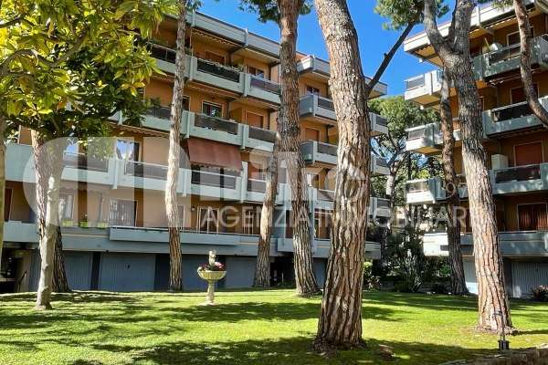 Bordighera, bilocale ultimo piano thumbnail