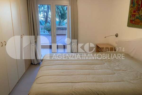 Appartamento con terrazza vista mare thumbnail