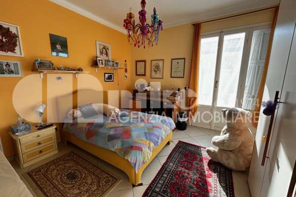 Villa in posizione centrale thumbnail