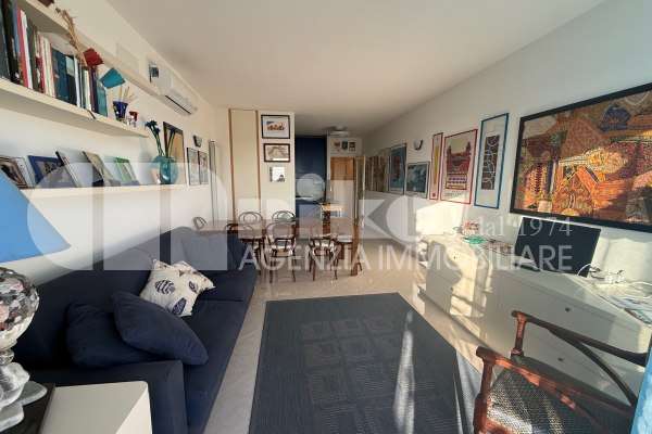 Bilocale con vista mare thumbnail