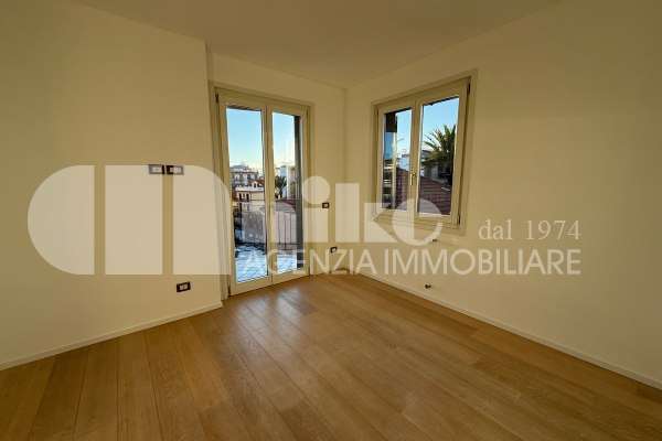 Appartamento in posizione centrale thumbnail