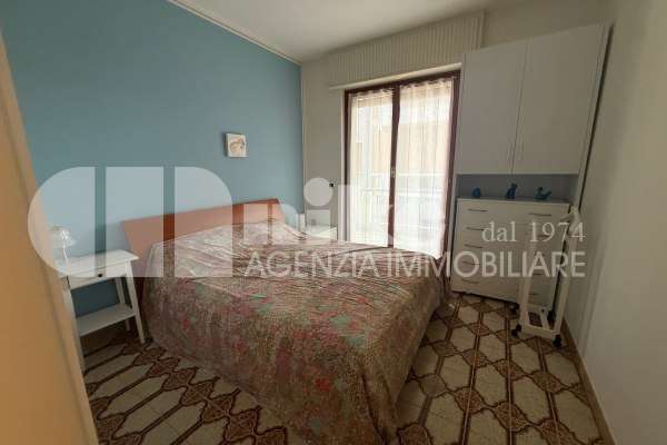 Bilocale immerso nel verde thumbnail