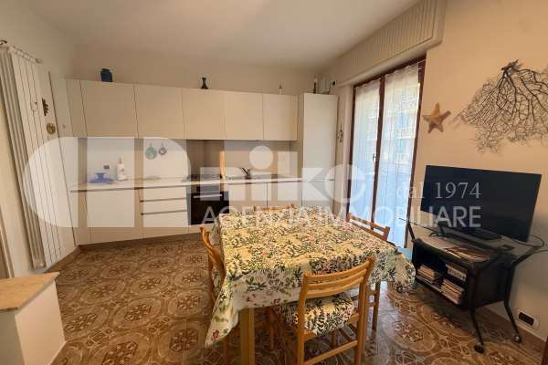 Bilocale immerso nel verde thumbnail