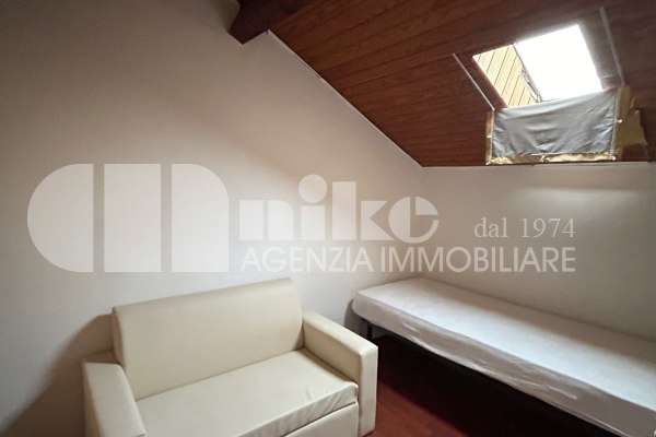 Appartamento in casa d'epoca thumbnail