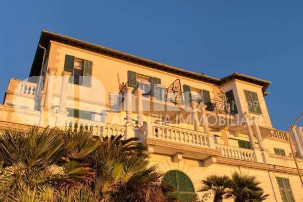 Appartamento in casa d'epoca thumbnail