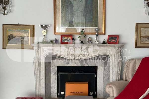 Villa unifamiliare Con piscina e vista mare  thumbnail