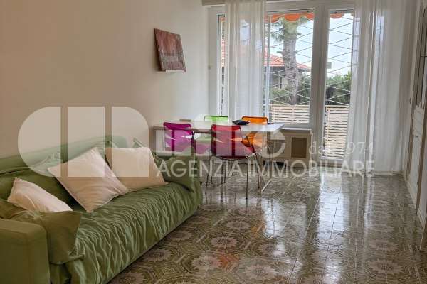 Trilocale in condominio signorile thumbnail