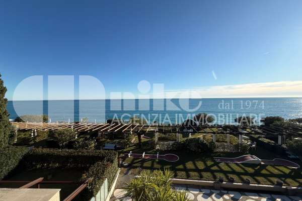 appartamento con  vista mare  thumbnail